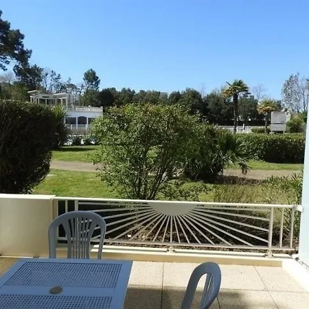 Rue Cite Pins Studio Parking Dans Res. Avec Piscine Appartement Château-dʼOlonne